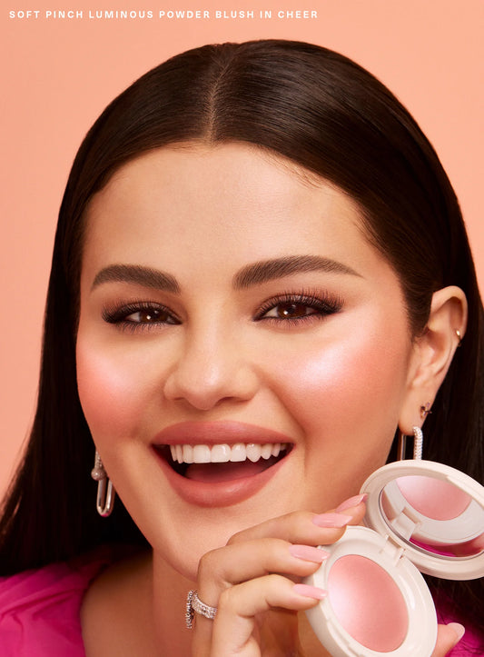 Rare Beauty Cosméticos por Selena Gomez. Blush rubor luminoso. Color #Truth