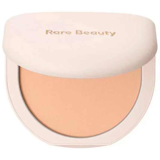 Rare Beauty Cosmeticos por Selena Gomez. Base en polvo compacto. Color #Natural