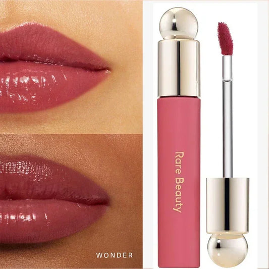 Rare Beauty Cosmeticos por Selena Gomez, tinte de labios con color. Color #Wonder