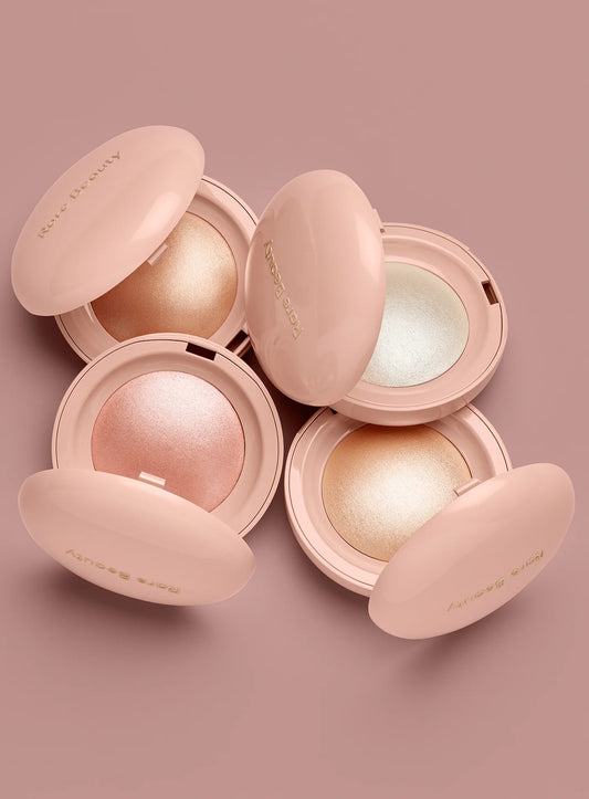 Rare Beauty Cosmeticos por Selena Gomez. Iluminador en polvo. #Exhilarante